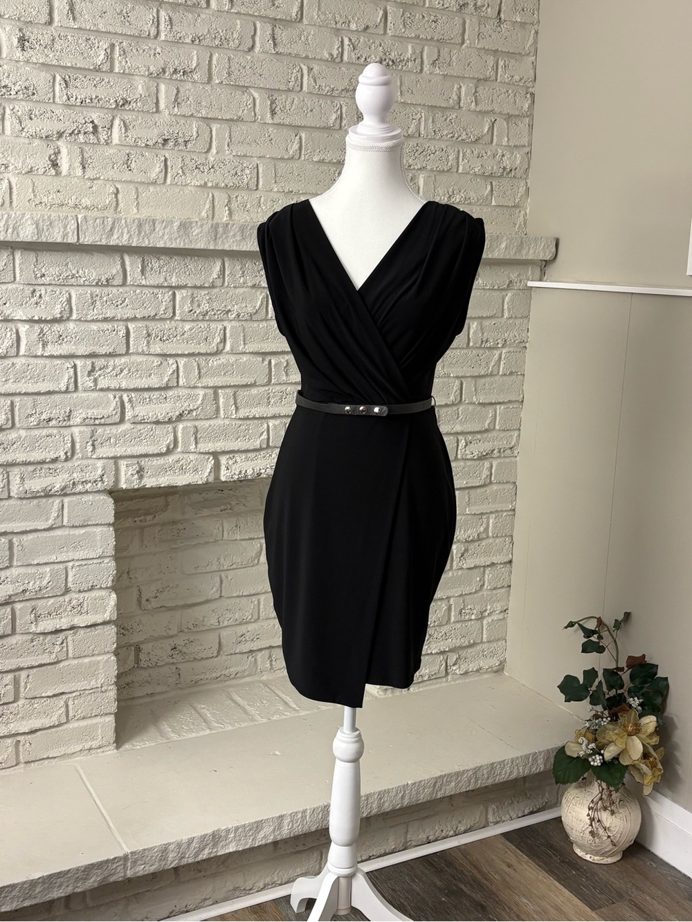 Eclipse Black Sleeveless Faux Wrap Sheath Cocktail Dress with Belt Size M